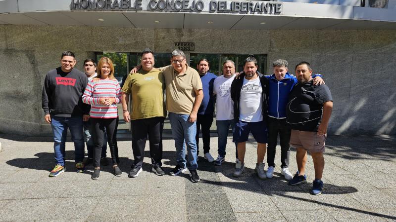 Grave conflicto sindical en el Puerto de Dock Sud entre Portuarios y Camioneros